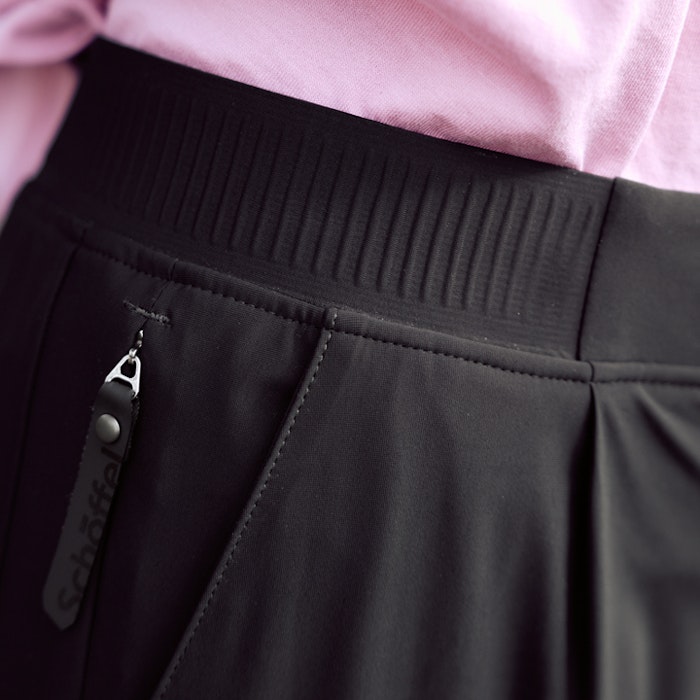 Detailaufnahme von Stretch Hosenbund 